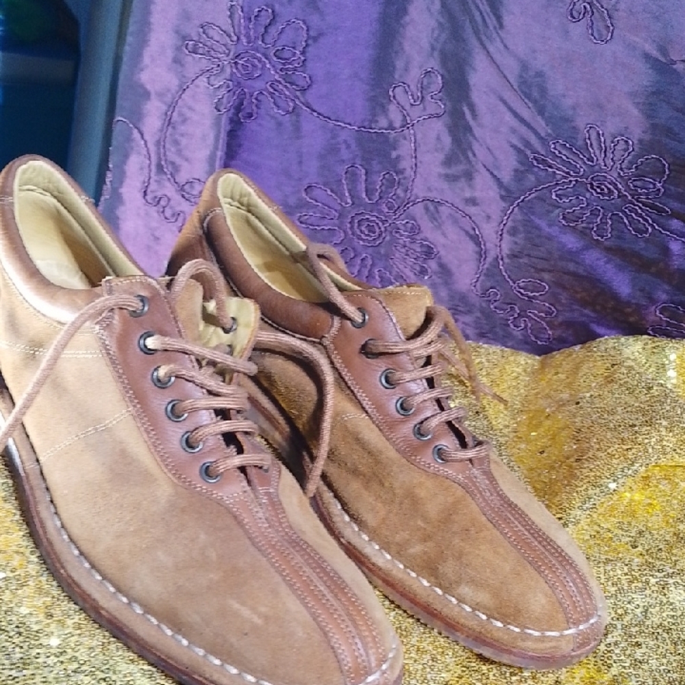 Elegant Tan Suede Derbys